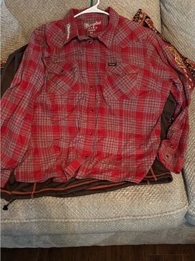 Women XXL Wrangler Red and Gray Plaid Button-Down Shirt Oklahoma Sooners